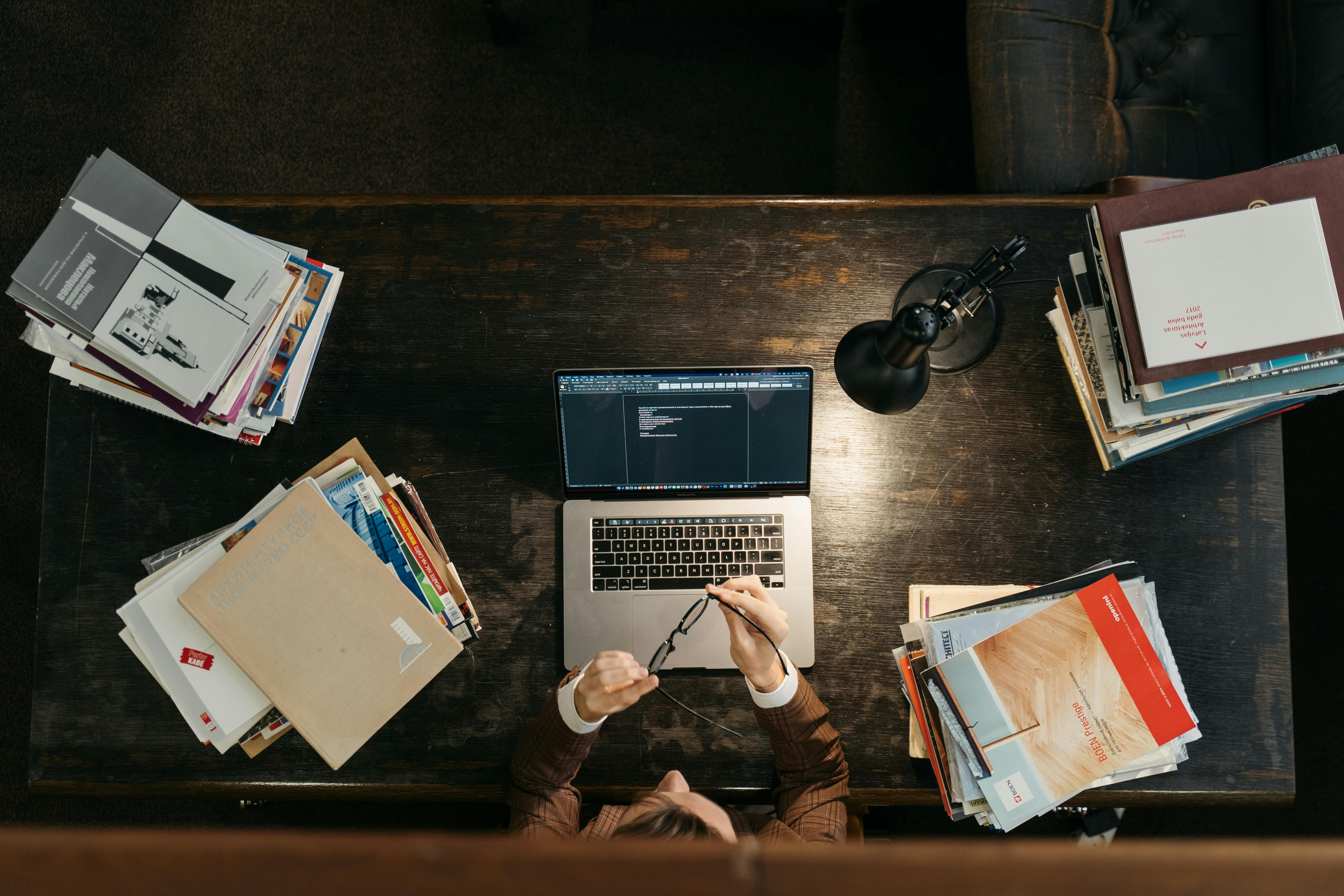 How to use the correct references and referencing style to build a strong paper