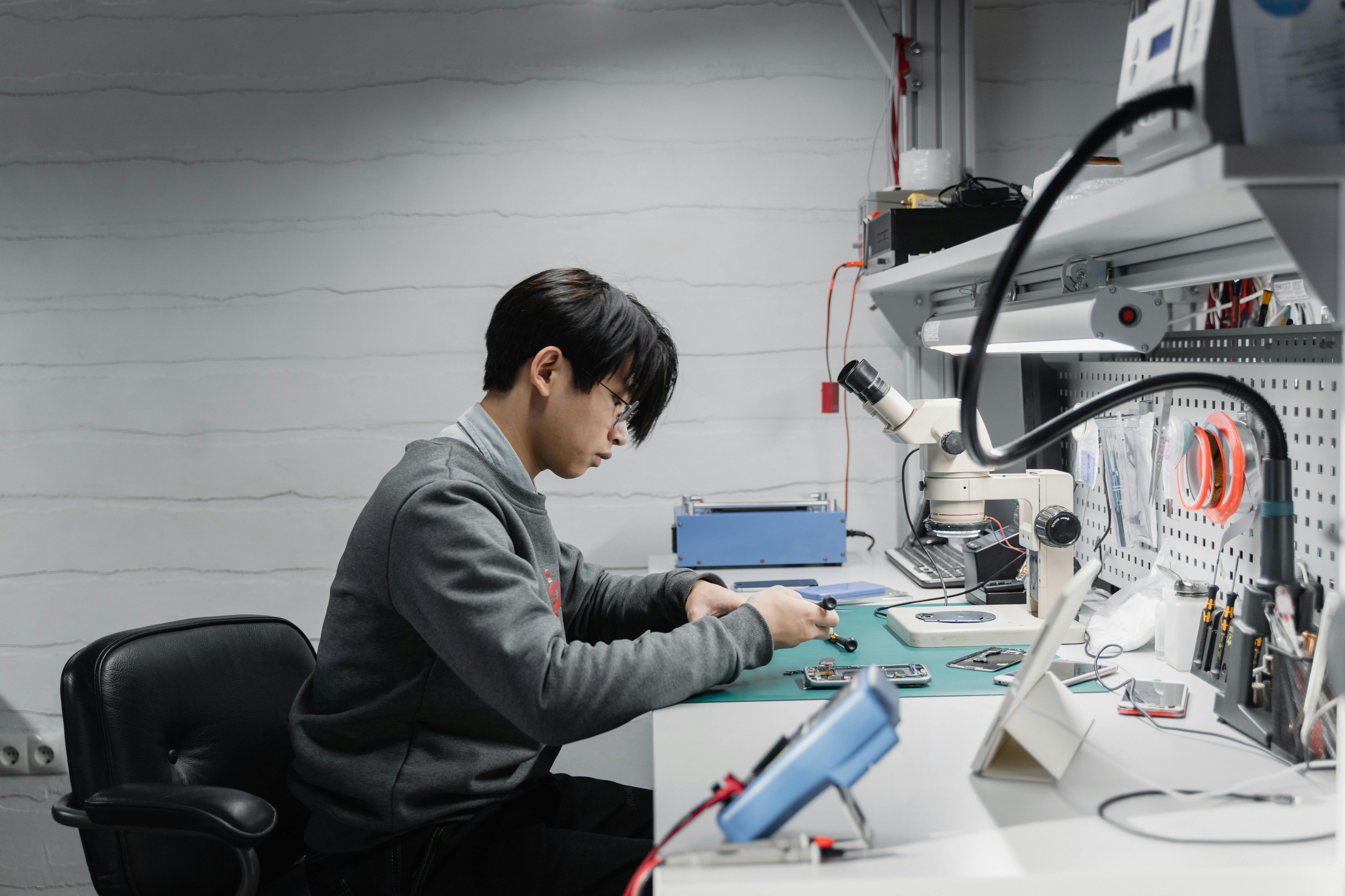 How to Write a Passing Electrical and Energy Engineering Report: A Technical Survival Guide for Energy Analysis Coursework